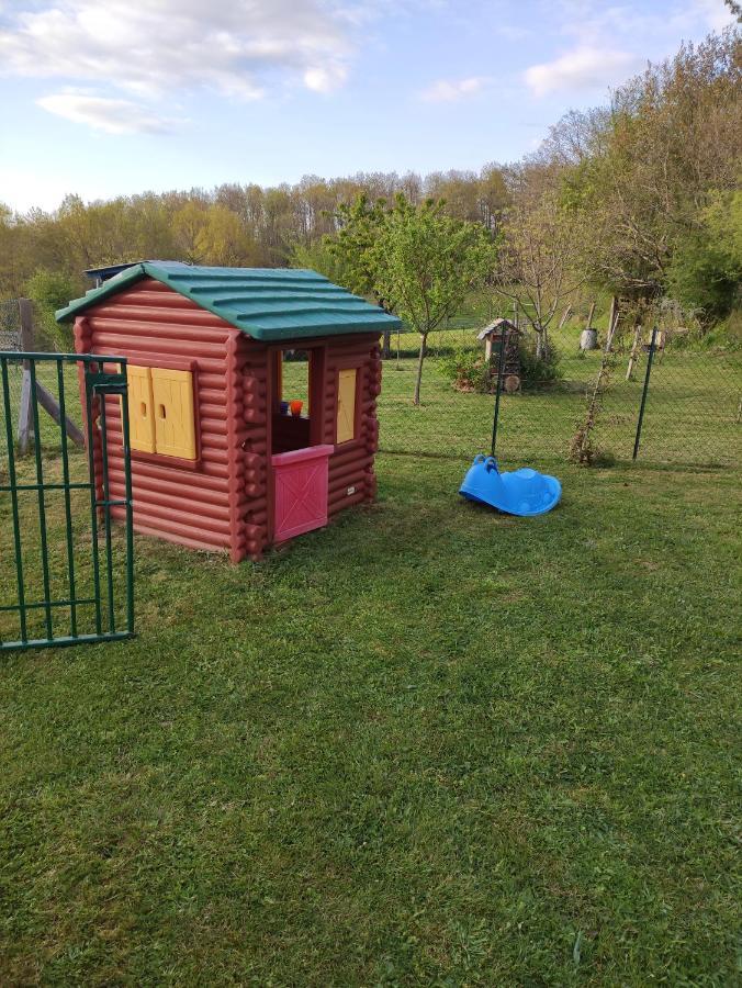 Logement Paisible A La Campagne Aubarede Exterior foto